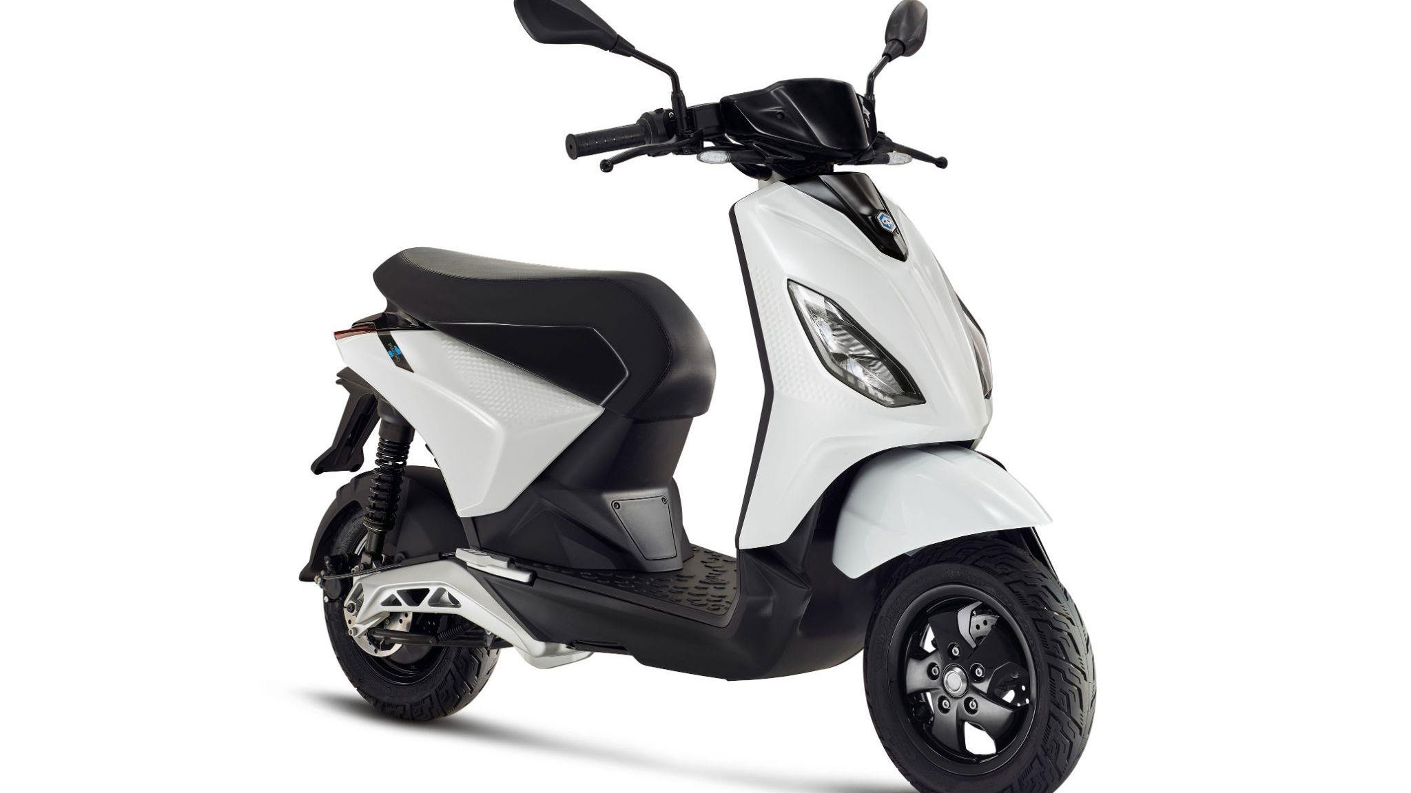 Piaggio-1-active-scooter